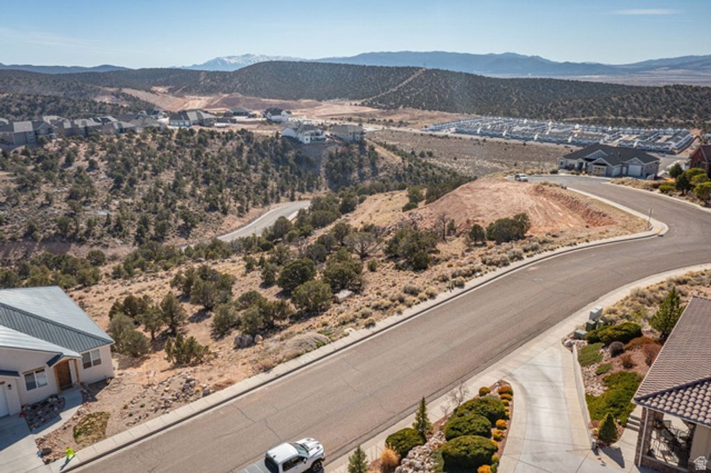 Image 24 of property listing at 2583 W Carmel Canyon Dr Unit 6, Cedar City, UT 84720