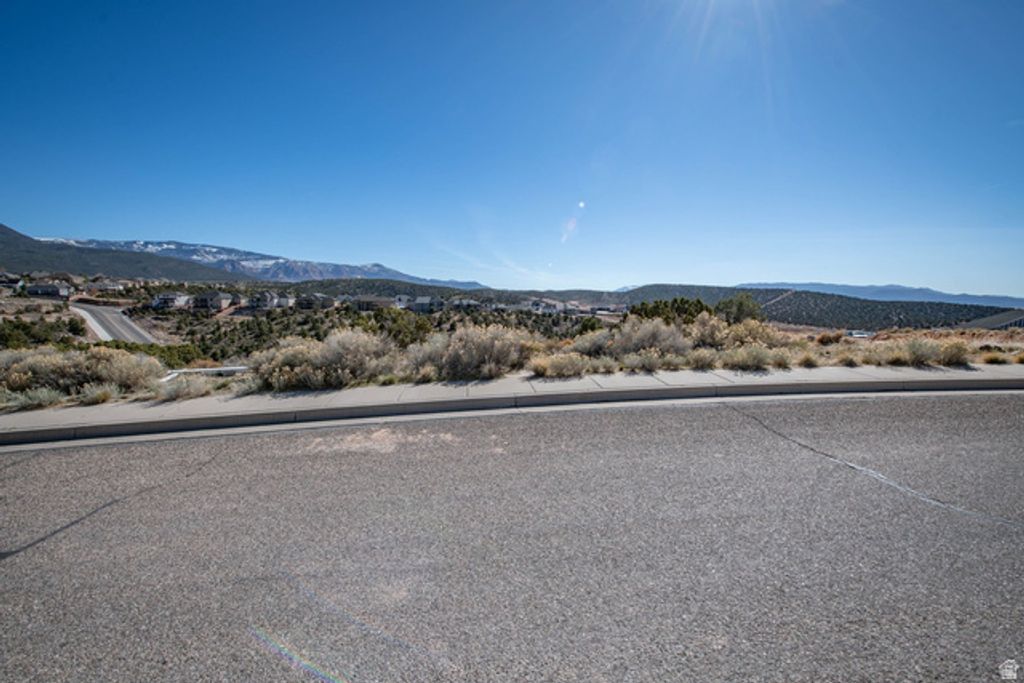 Image 26 of property listing at 2583 W Carmel Canyon Dr Unit 6, Cedar City, UT 84720
