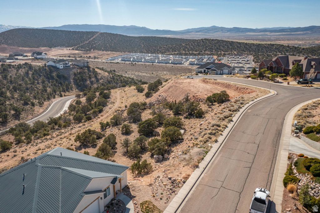 Image 27 of property listing at 2583 W Carmel Canyon Dr Unit 6, Cedar City, UT 84720