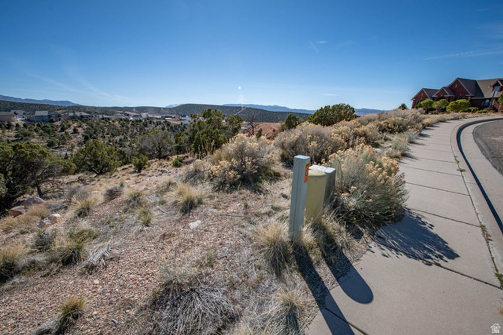 Image 28 of property listing at 2583 W Carmel Canyon Dr Unit 6, Cedar City, UT 84720