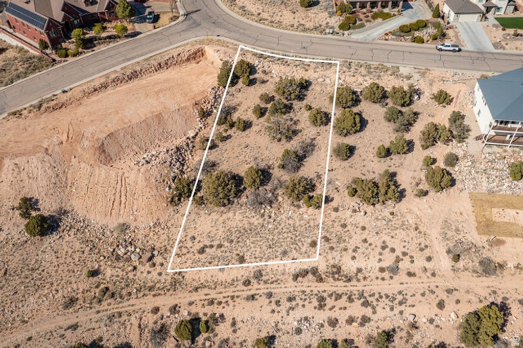 Image 4 of property listing at 2583 W Carmel Canyon Dr Unit 6, Cedar City, UT 84720