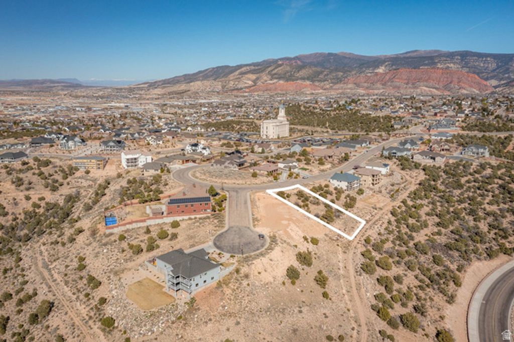 Image 32 of property listing at 2583 W Carmel Canyon Dr Unit 6, Cedar City, UT 84720