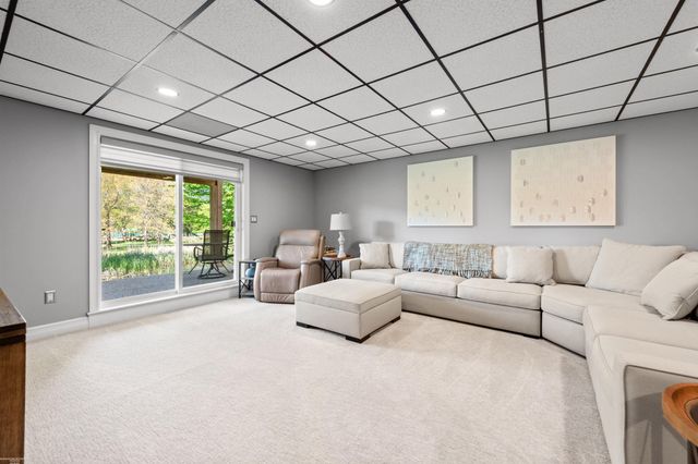 21186 Lilac Lane, Clinton Twp, MI 48036