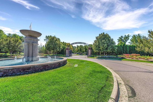 21186 Lilac Lane, Clinton Twp, MI 48036