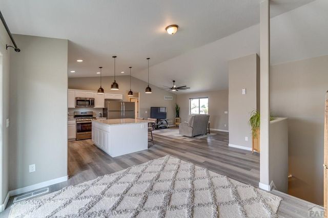 632 E Tanager Dr, Pueblo West, CO 81007