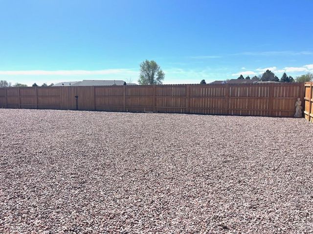 632 E Tanager Dr, Pueblo West, CO 81007