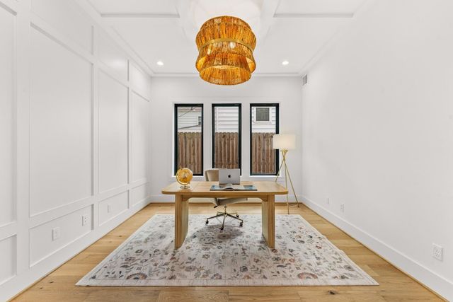 2628 Sunset Boulevard, West University Place, TX 77005