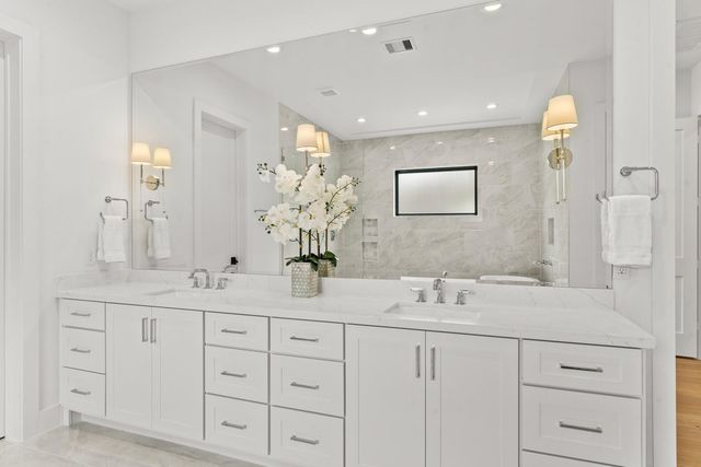 2628 Sunset Boulevard, West University Place, TX 77005