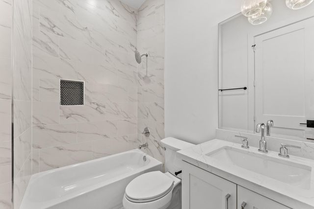 2628 Sunset Boulevard, West University Place, TX 77005