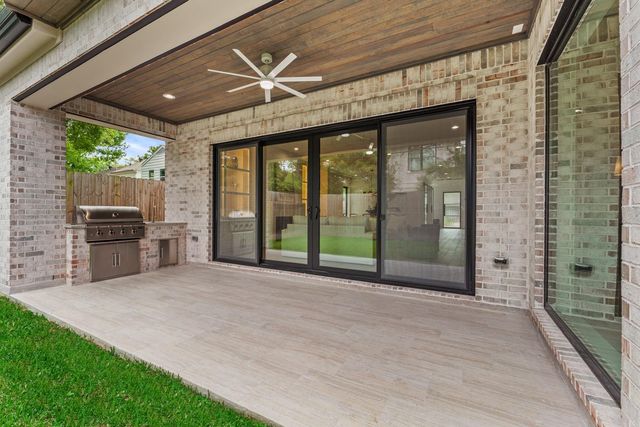 2628 Sunset Boulevard, West University Place, TX 77005