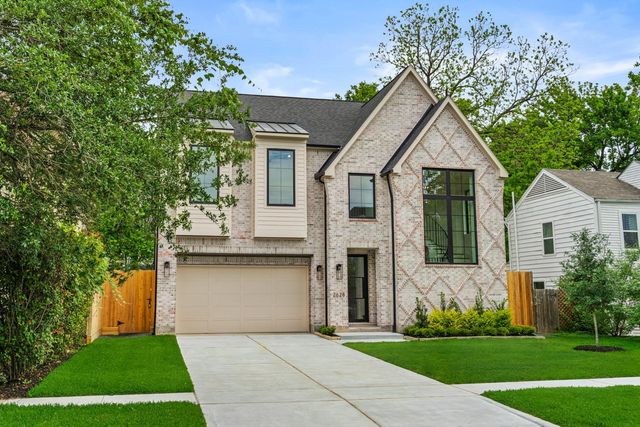 2628 Sunset Boulevard, West University Place, TX 77005