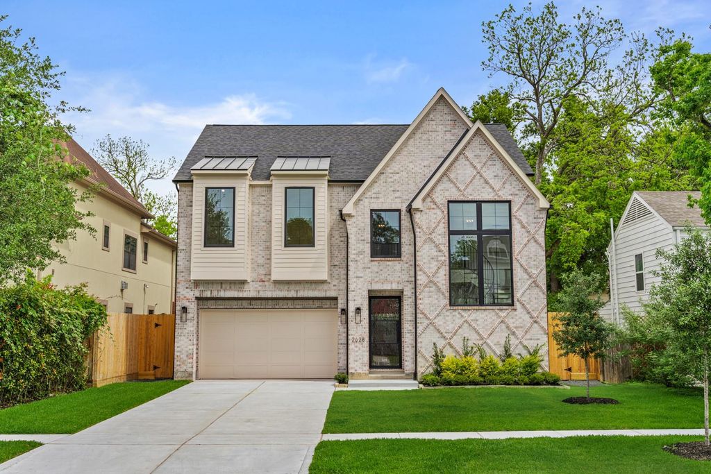 2628 Sunset Boulevard, West University Place, TX 77005