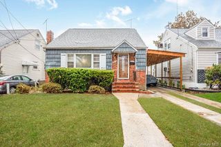 25711 147th Avenue, Rosedale, NY 11422