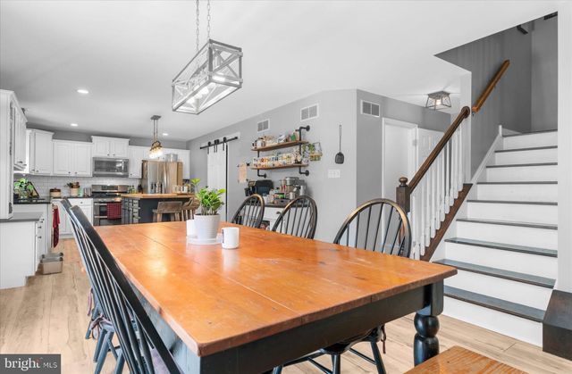 207 BALSAM DR, Douglassville, PA 19518