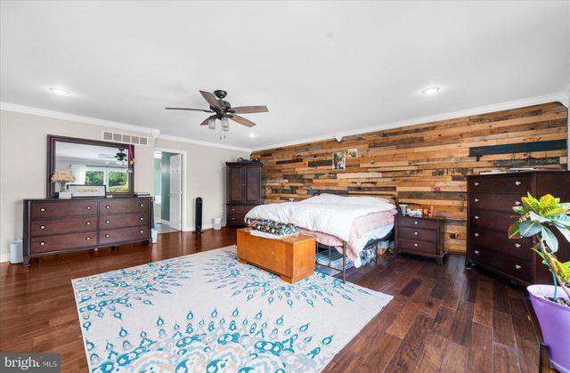 207 BALSAM DR, Douglassville, PA 19518
