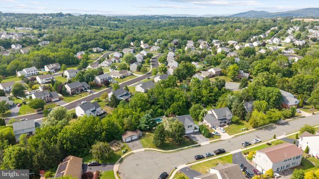 207 BALSAM DR, Douglassville, PA 19518