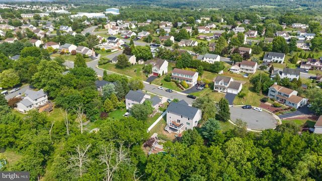 207 BALSAM DR, Douglassville, PA 19518