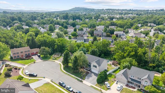 207 BALSAM DR, Douglassville, PA 19518