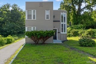 9916 Lilac Drive, Riverview, MO 63137