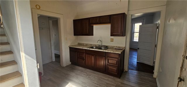 512 Reis St, New Castle, PA 16101