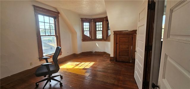 512 Reis St, New Castle, PA 16101