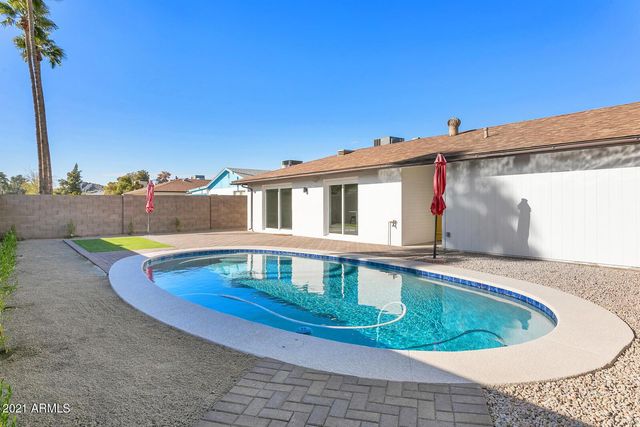 2333 E Paradise Drive, Phoenix, AZ 85028