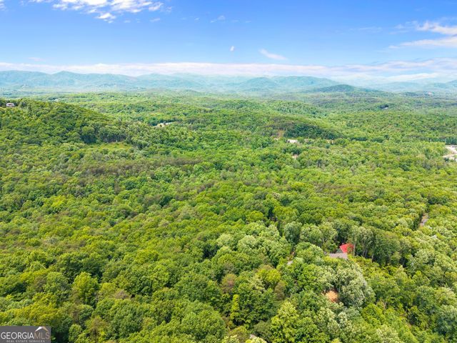 222 Matterhorn Drive, Sautee Nacoochee, GA 30571