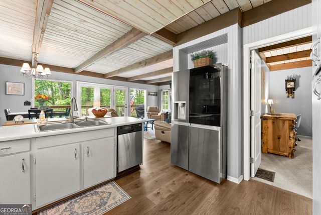 222 Matterhorn Drive, Sautee Nacoochee, GA 30571