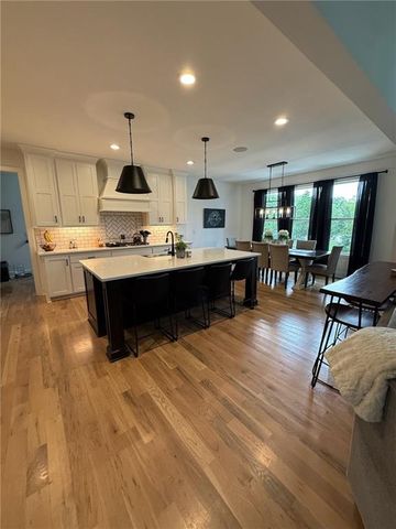 9280 Brownridge Street, Lenexa, KS 66220