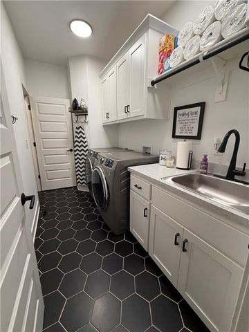 9280 Brownridge Street, Lenexa, KS 66220