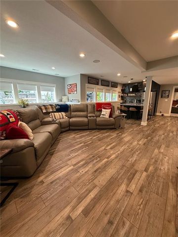 9280 Brownridge Street, Lenexa, KS 66220
