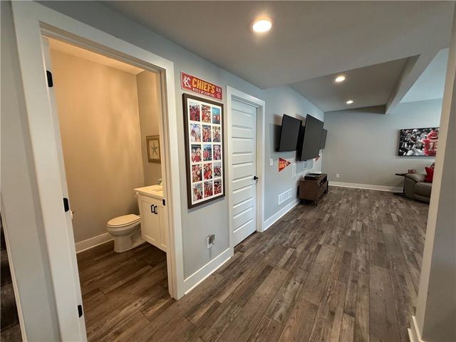 9280 Brownridge Street, Lenexa, KS 66220