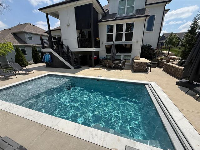 9280 Brownridge Street, Lenexa, KS 66220