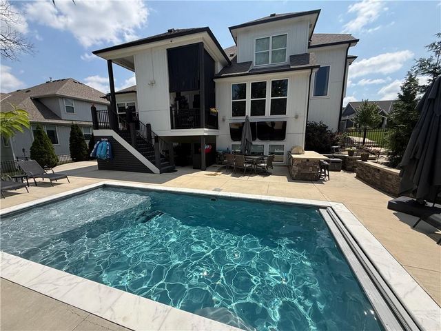 9280 Brownridge Street, Lenexa, KS 66220
