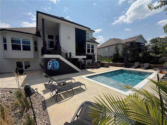 9280 Brownridge Street, Lenexa, KS 66220