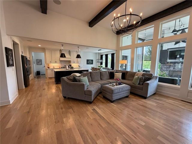 9280 Brownridge Street, Lenexa, KS 66220