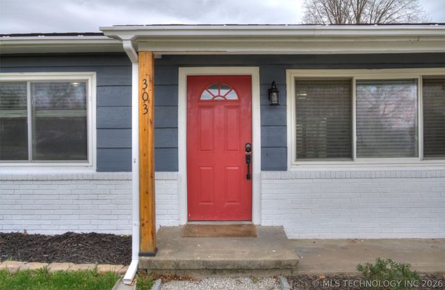 303 E Fry Place, Claremore, OK 74017