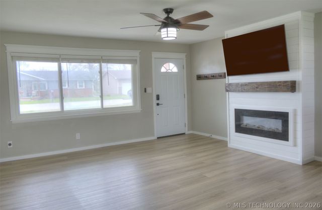 303 E Fry Place, Claremore, OK 74017