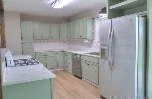 303 E Fry Place, Claremore, OK 74017