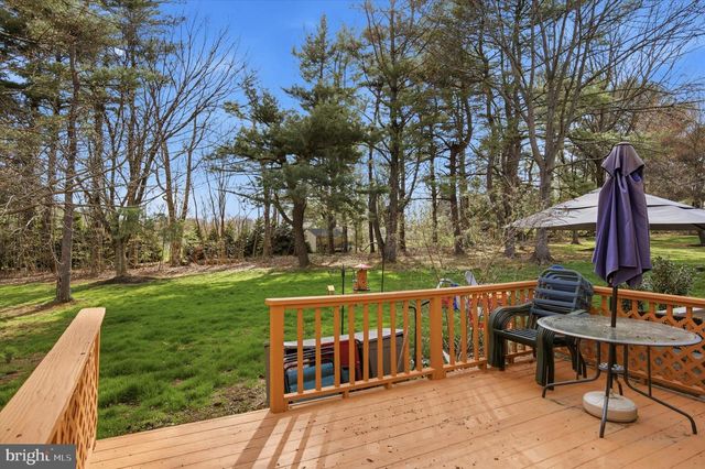 89 PROVIDENCE AVE, Doylestown, PA 18901
