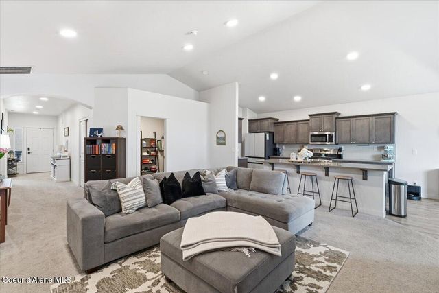 6150 W Ballentree Lane, Rathdrum, ID 83858
