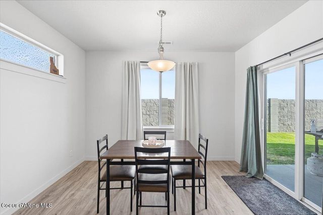 6150 W Ballentree Lane, Rathdrum, ID 83858