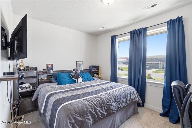 6150 W Ballentree Lane, Rathdrum, ID 83858