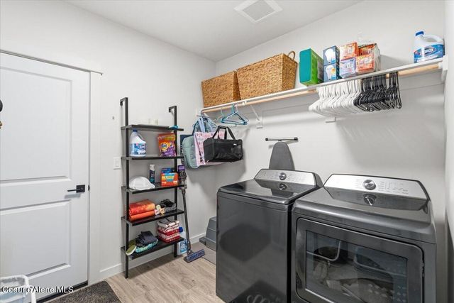 6150 W Ballentree Lane, Rathdrum, ID 83858