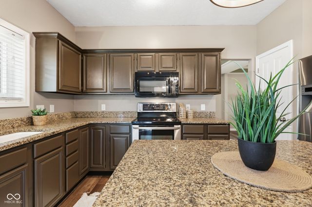 5259 Ochs Avenue, Indianapolis, IN 46254