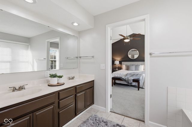 5259 Ochs Avenue, Indianapolis, IN 46254