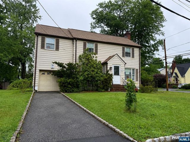2 Charles Street, Livingston, NJ 07039