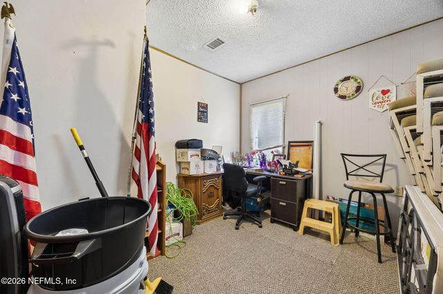 101 SESAME Street, Palatka, FL 32189