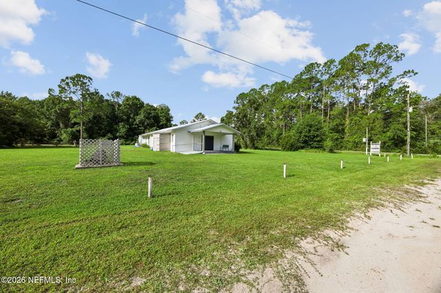 101 SESAME Street, Palatka, FL 32189