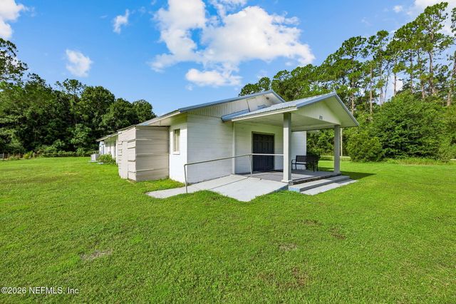 101 SESAME Street, Palatka, FL 32189